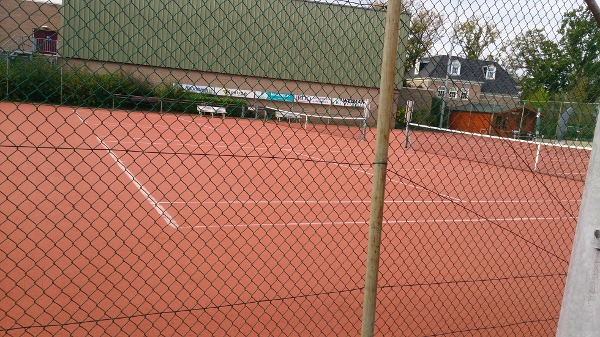 Tennisveld Weerselo